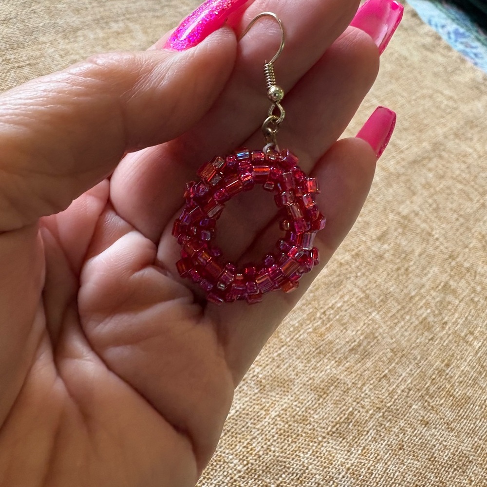 Elegant red Beaded Earrings